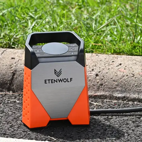 Портативный автомобильный компрессор ETENWOLF ZEPHYR с Power Bank 7800/15600 мАч — фото товара