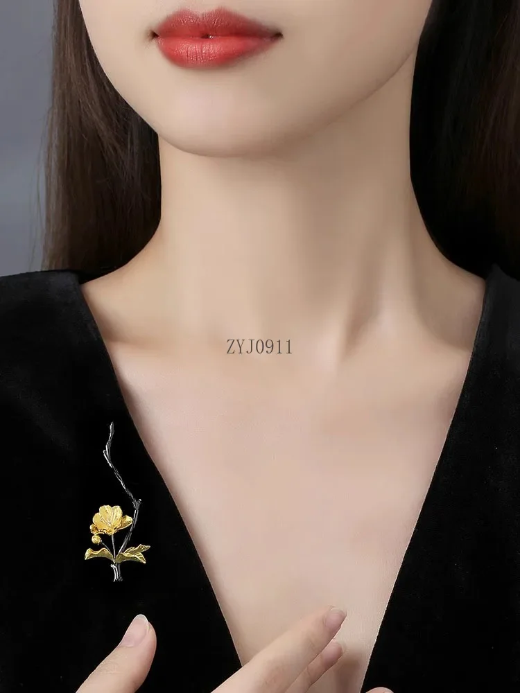 Begonia S925 Broche de plata Broche delicado de alta gama para mujer Pin Light Luxury Premium