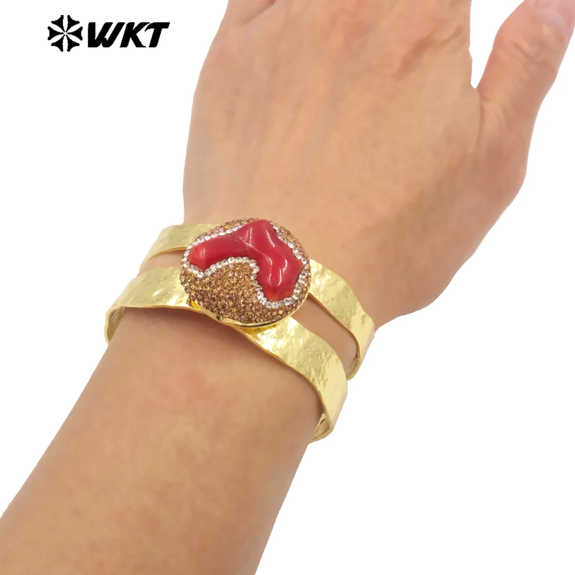 

WT-MPB104 Trendy Natural Irregular Red Coral With Cubic Zircon And Hollow Design Can Be Adjustable Bangle For Party Wearings