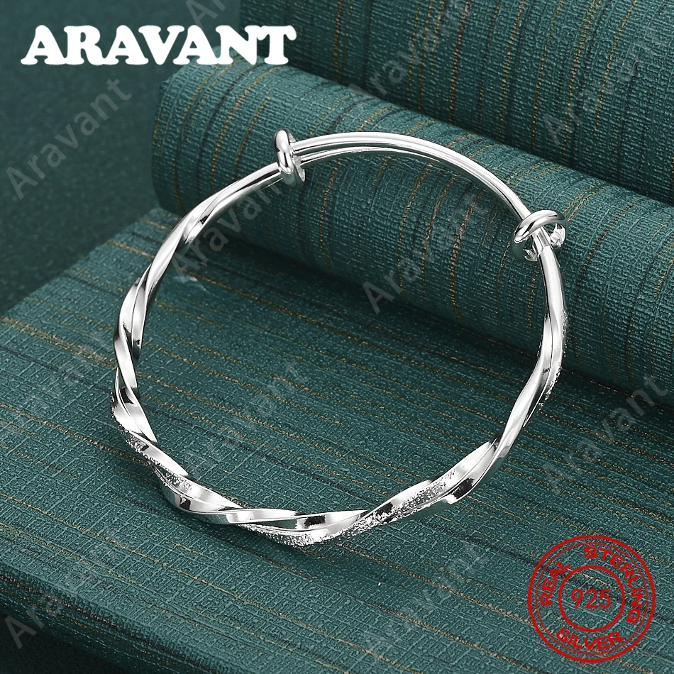 

925 Sterling Silver Adjustable Bangle, A Fresh And Elegant Design For Women, Perfect For Engagement Jewelry.