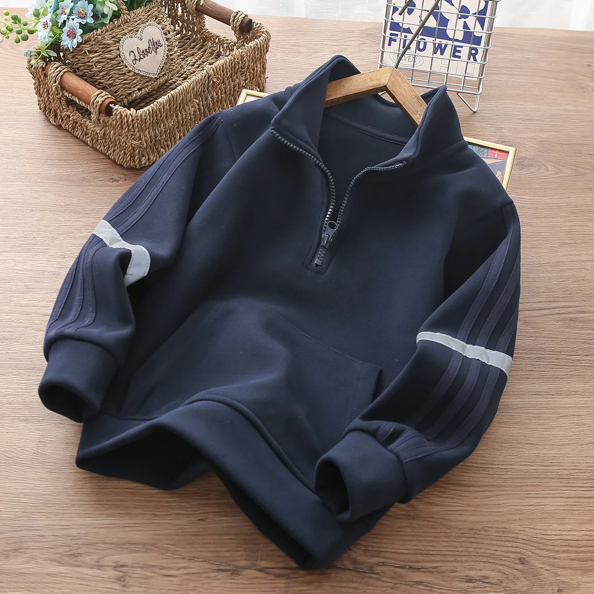 IYEAL 2024 Autumn/Winter New Children\'s Wear Kids Boys\' Solid Color Top Fashion Polo Collar Pullover Boys\' Fleece Sweatshirt