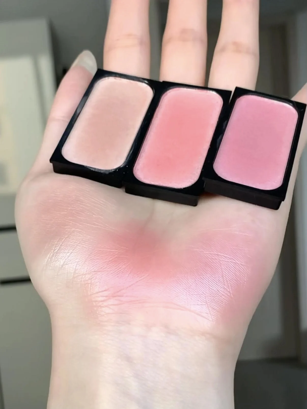 Qianyan Pojedynczy Róż do Policzków Matowy Puder Brokatowy Efekt Połysku Cheeryep Konturowanie Samodzielne Konturowanie Brwi Wysoki Połysk do Makijażu Twarzy