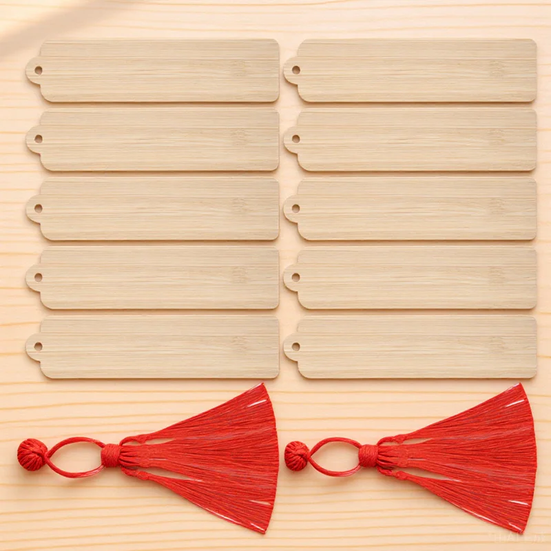 10 مجموعات الإبداعية الإشارات المرجعية الخشبية DIY بها بنفسك علامات الصفحة فارغة القراءة Hangtags نحت الإشارات المرجعية الهدايا اليدوية للقراء