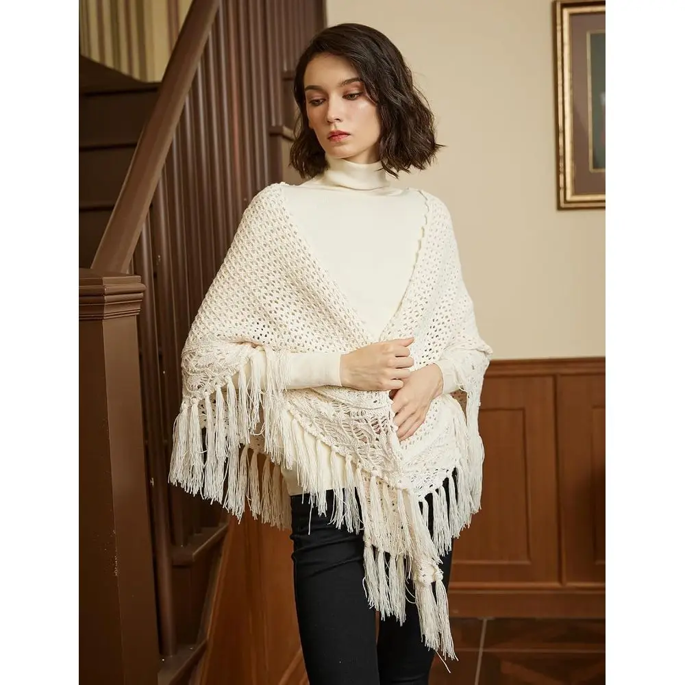 Luksusowy damski szal z mieszanki wełny z frędzlami i chwostami, dziergany dla komfortu.