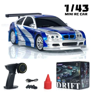 سيارة سباق صغيرة 2.4G راديو التحكم الانجراف سيارة 4WD على الطرق الوعرة عالية السرعة المحرك 1 / 43RC نموذج ألعاب السيارة للأولاد Adluts الهدايا أفضل 8 سيارات انجراف يتم التحكم فيها عن بعد - رقم 8