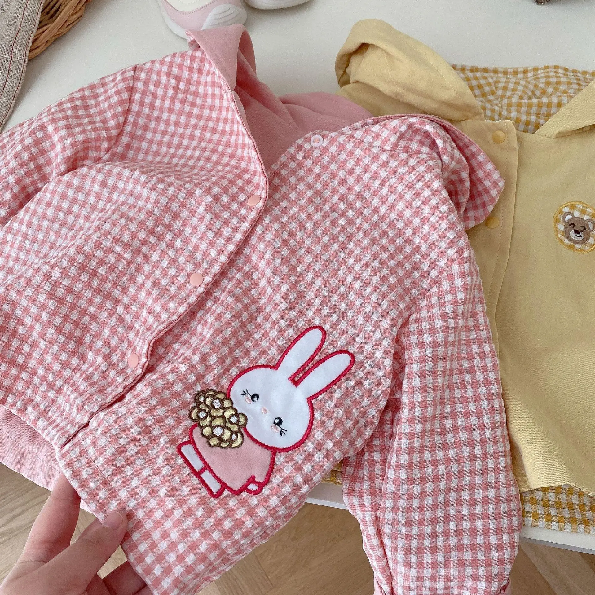 2024 autunno nuovo in bambini neonate carino capispalla-bambini manica intera con cappuccio cartone animato orso coniglietto cappotto, Outwear