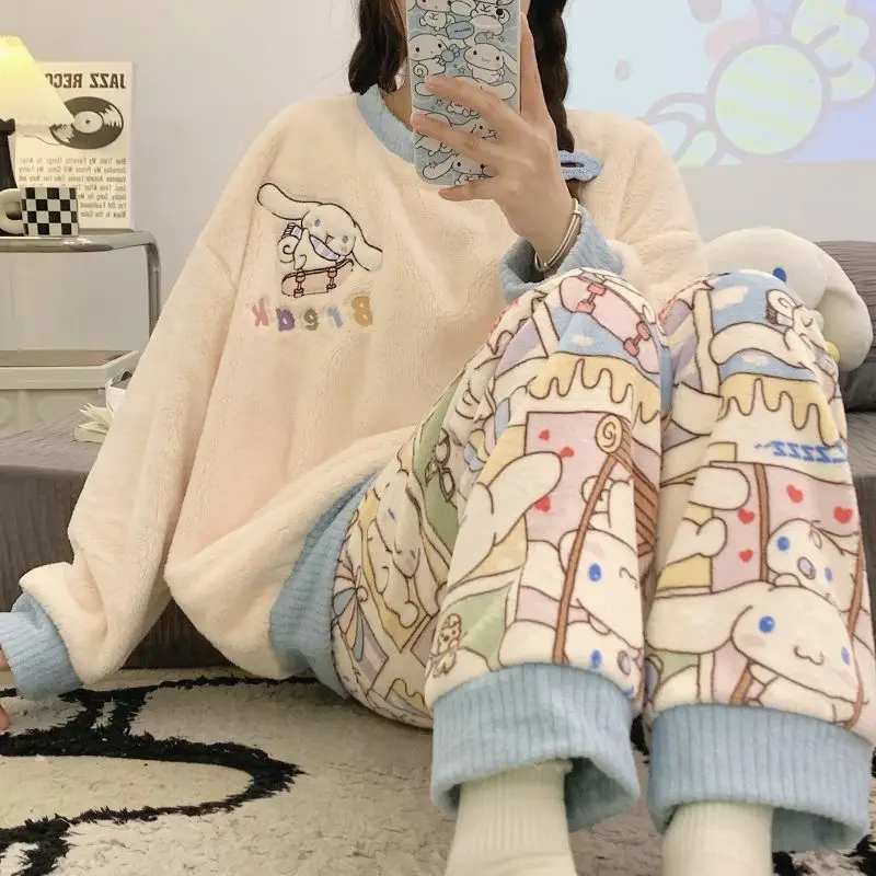 Hello Kitty winter plus velvet warm pajamas Cinnamoroll Roll student long-sleeved flannel home service ladies Kuromi pajamas