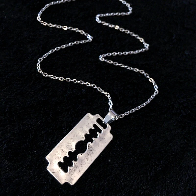 Razor Blade Pendant Necklace for Women Men Vintage Punk Goth Gothic Steampunk Accessories Grunge Rock Jewelry Y2k Aesthetic