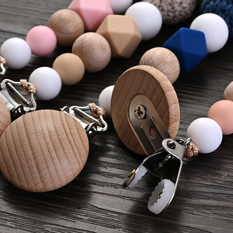 Beech Wood Baby Pacifier Clip Wooden Crochet Rabbit Teething Chain For Baby Teether Soother Nipple Chain Care Toy Infant Product