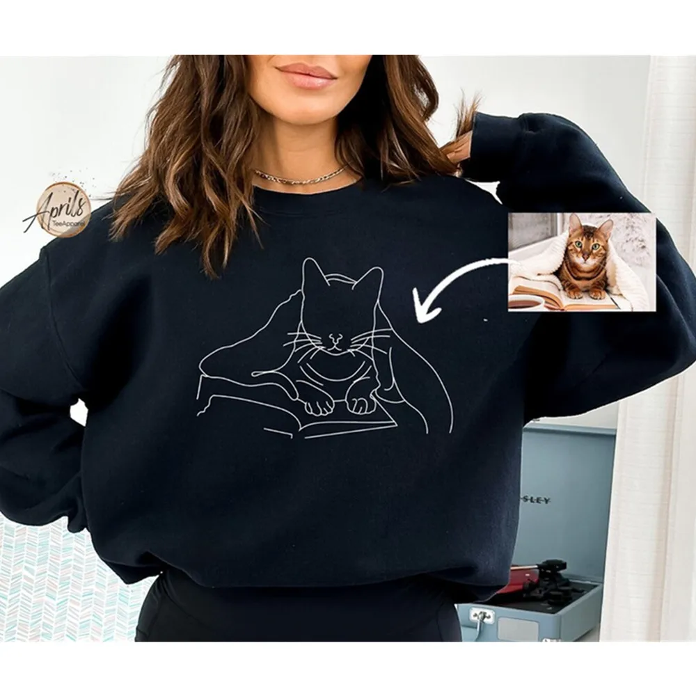 Custom Pet Sweatshirt with Personalized Pet Sketch | Cozy Gift for Pet Lovers