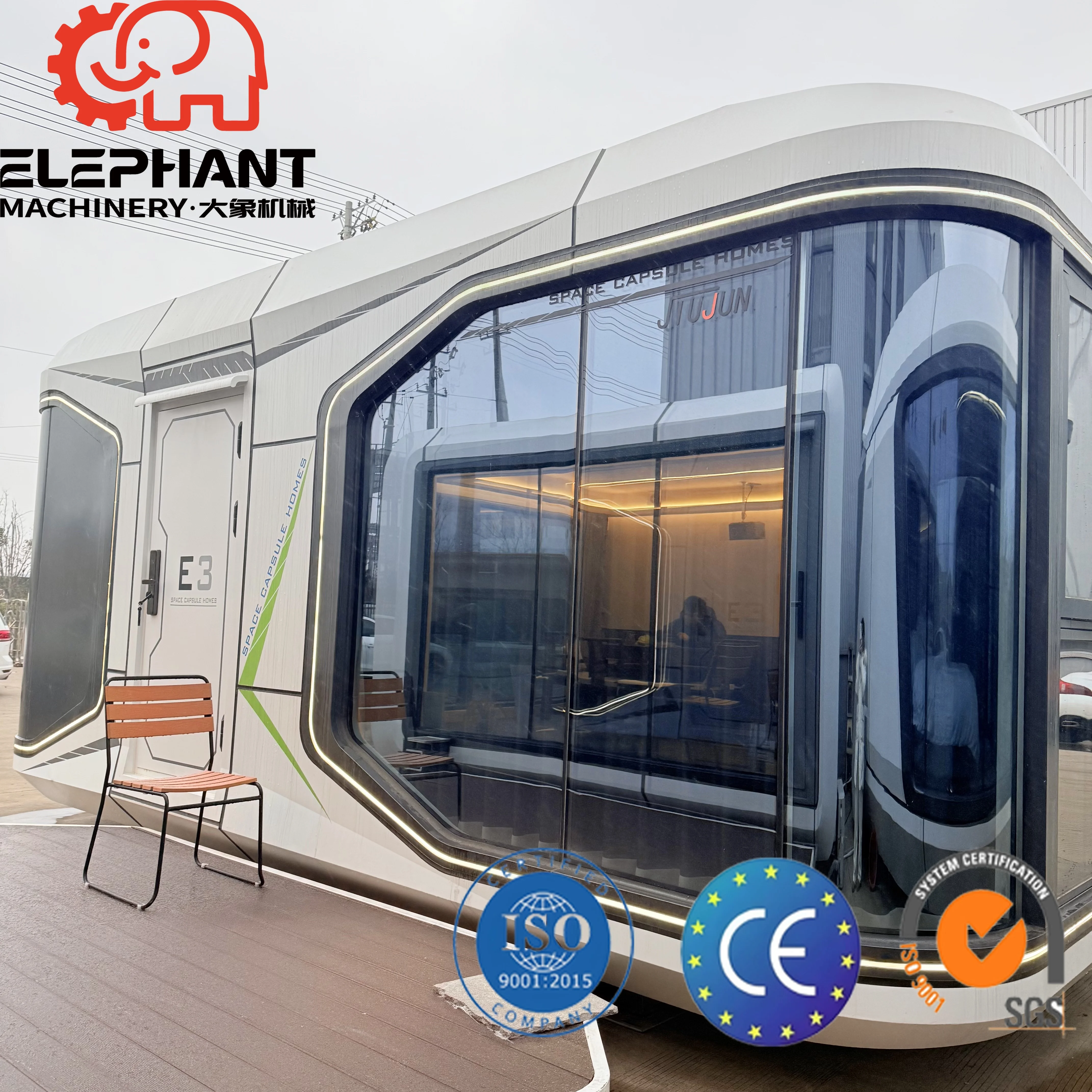Modular Prefab 1 Bedroom 1 Bath and Living Room Furnished Tiny Capsule House for Outdoor