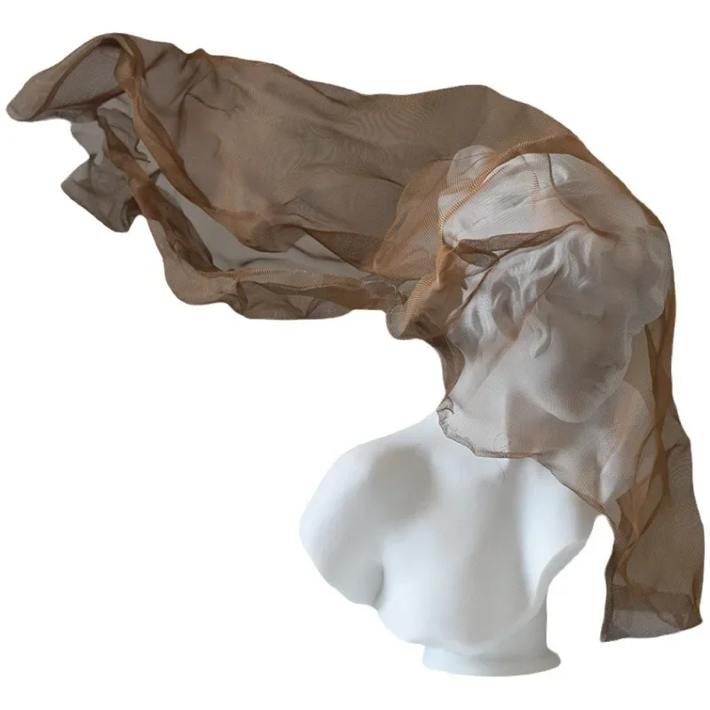 

Nordic light luxury, veil girl sculpture, model room, living room, entrance, plaster statue