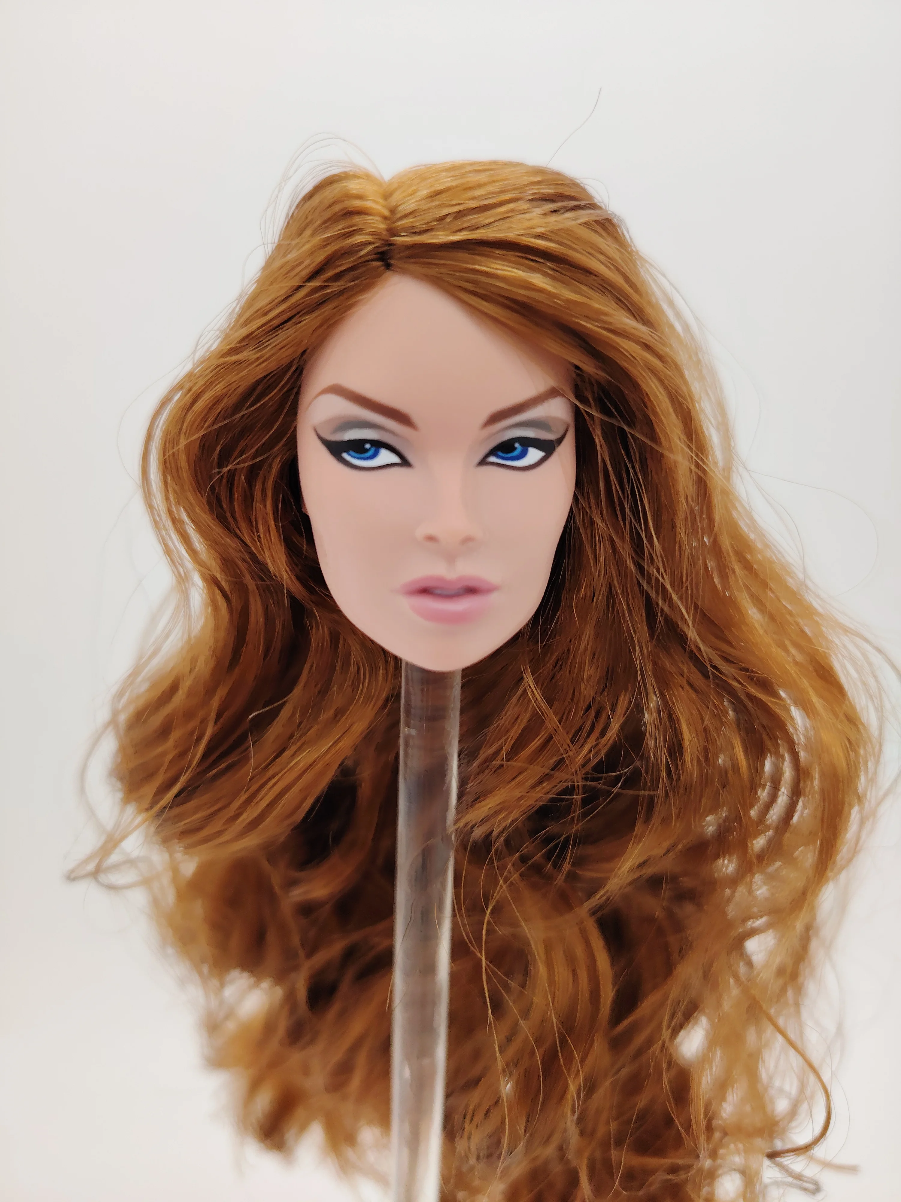 

Fashion Royalty Refinement Vanessa Perrin Brown Gold Color Hair Rerooted Integrity Doll Head