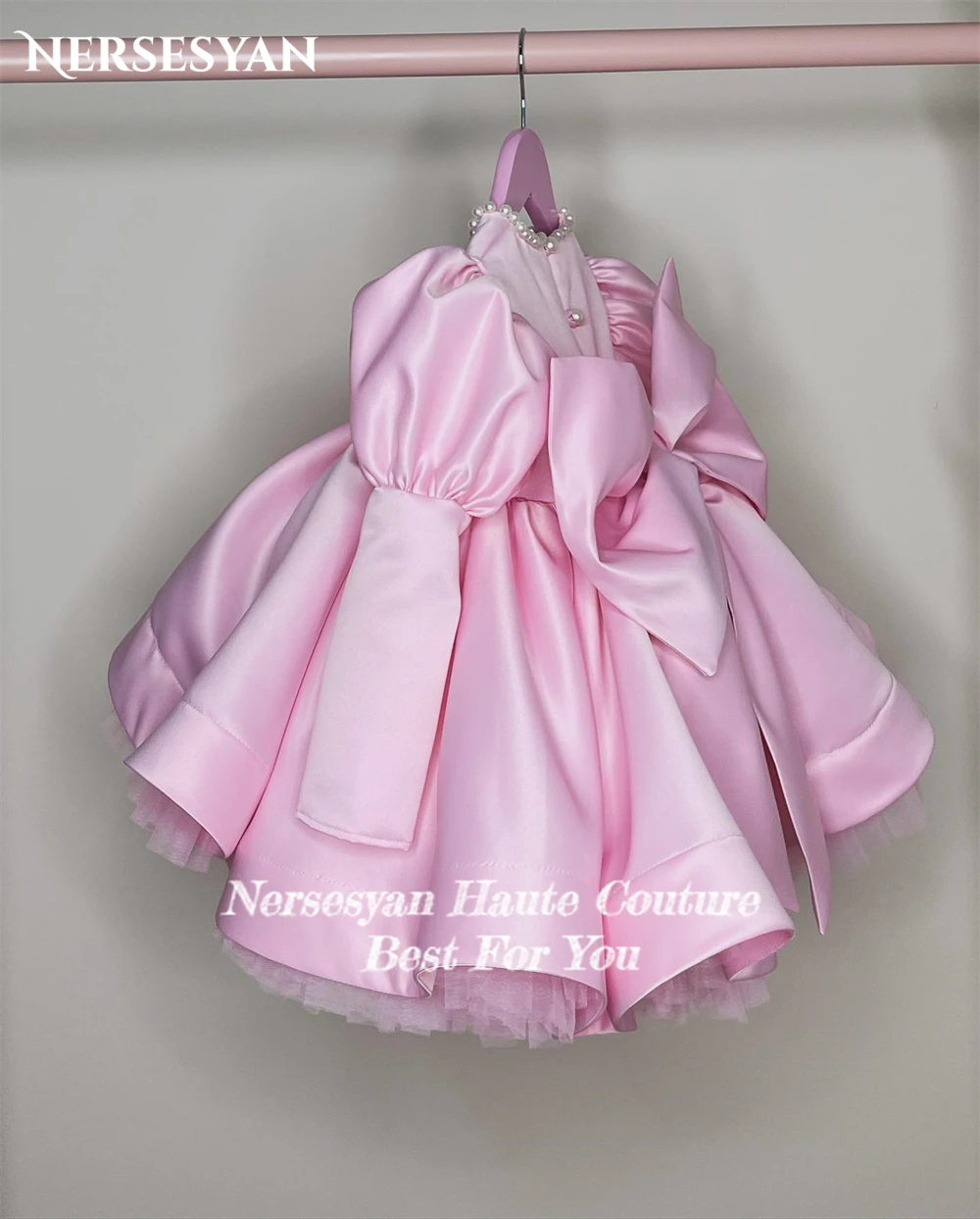 Nersesyan Pink Pearls Baby Birthday Party Gowns a-line maniche a sbuffo all'interno di Tulle Flower Girl abiti per regalo di nozze Solid 2024