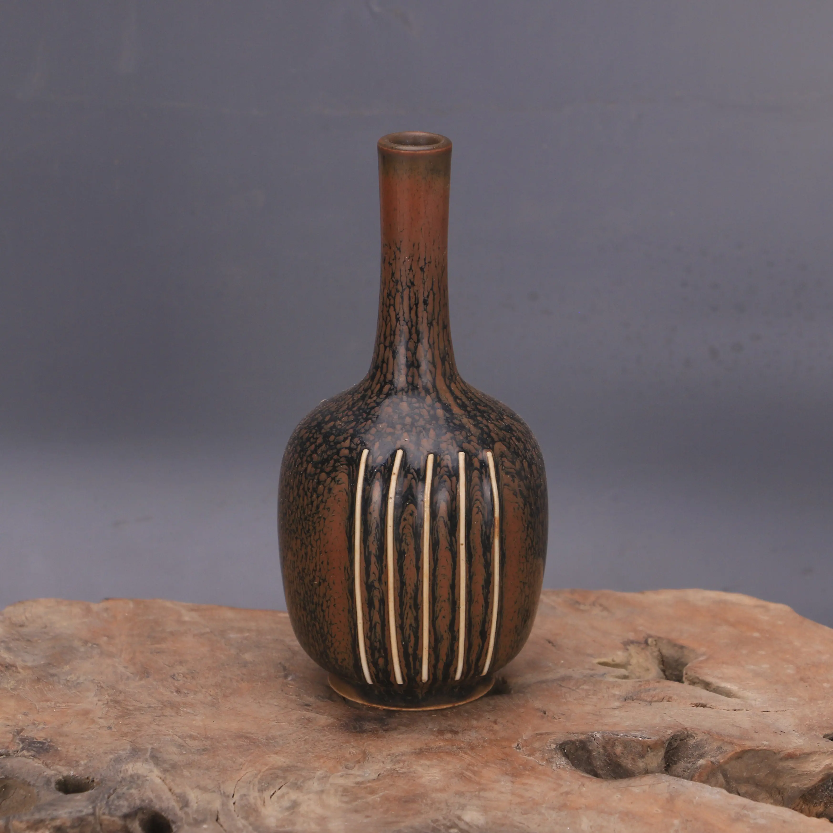 Song Dynasty Jian Ware Stripe Rust Spot Porcelain Vase Antique Reproduction Home Decor Collection