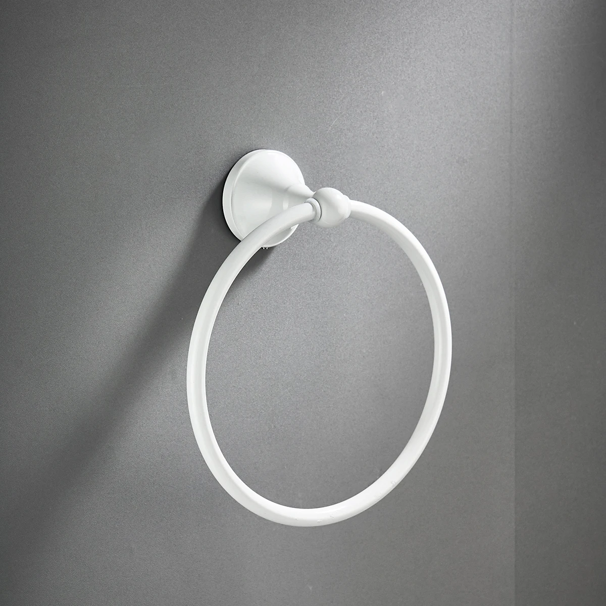 

Brass Towel Ring Brushed Old Rack Bathroom Accessories Durable Elegant Design Home Hotel Use Round Hanging Rail