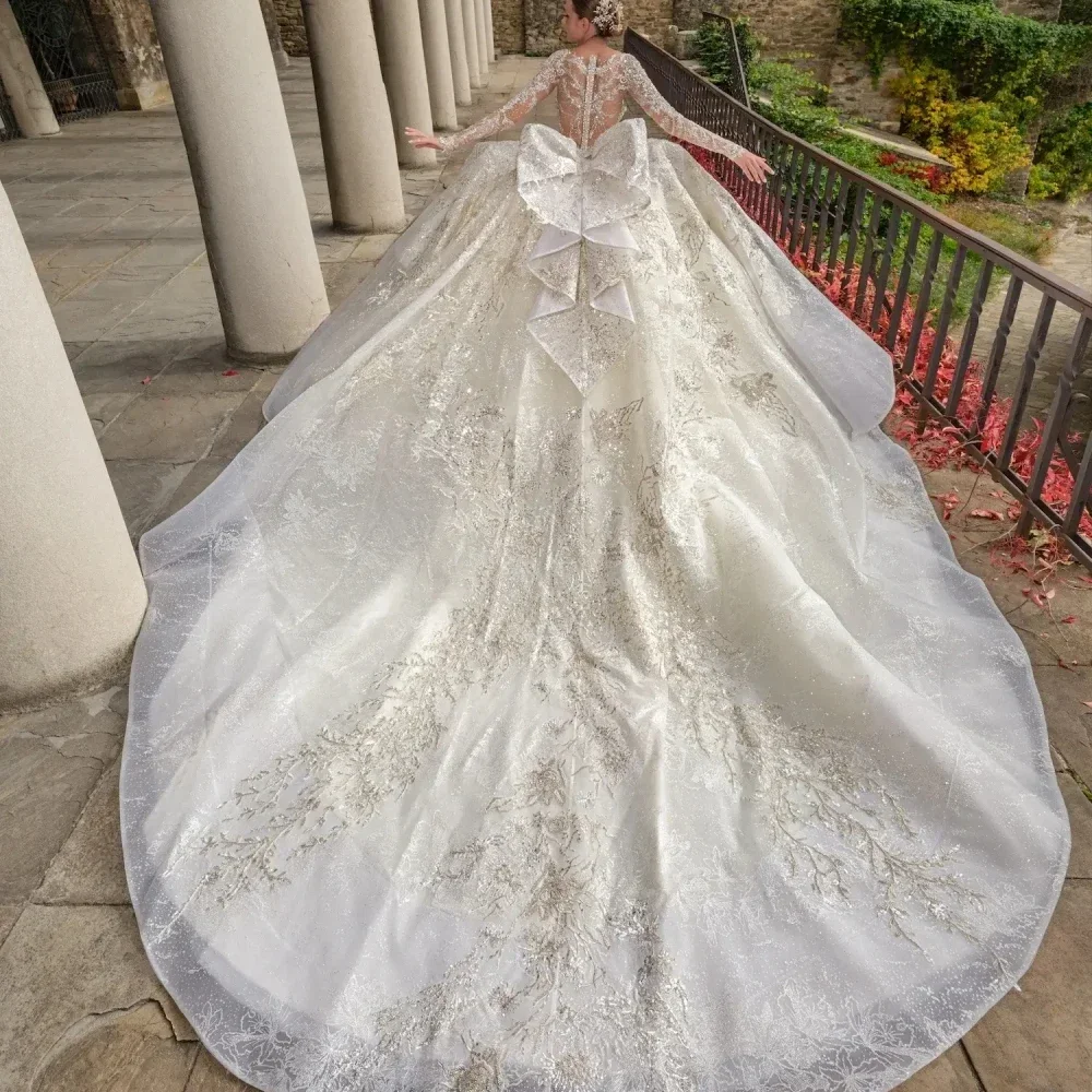 Customized Luxury Sweetheart Ball Gown For Bride Sequined Appliques Long Sleeves Wedding Dress Bridal Gown 2026 Vestido De Noiva