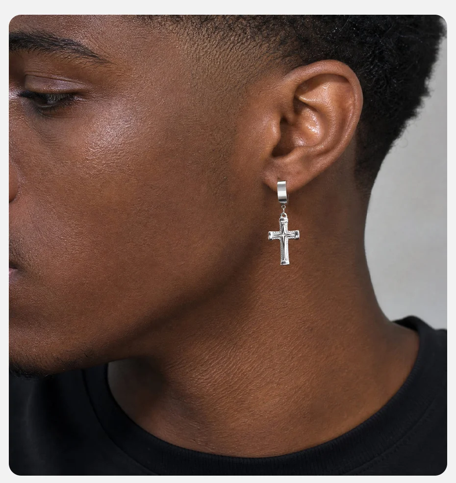 Vnox Kreuz-Creolen für Männer, Edelstahl Silberfarben 4-zackiger Stern Ohrhänger, Hip-Hop Kreuz-Schmuck Geschenk – Detail 2