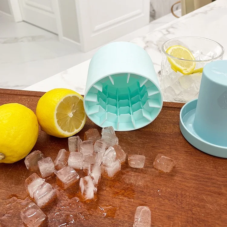 

2pcs INS Creative New Pinch Silicone Mold Ice Cube Tray Cylinder Shape Mini Ice Cubes Making Tools Drinks DIY Ice Moulds Molde