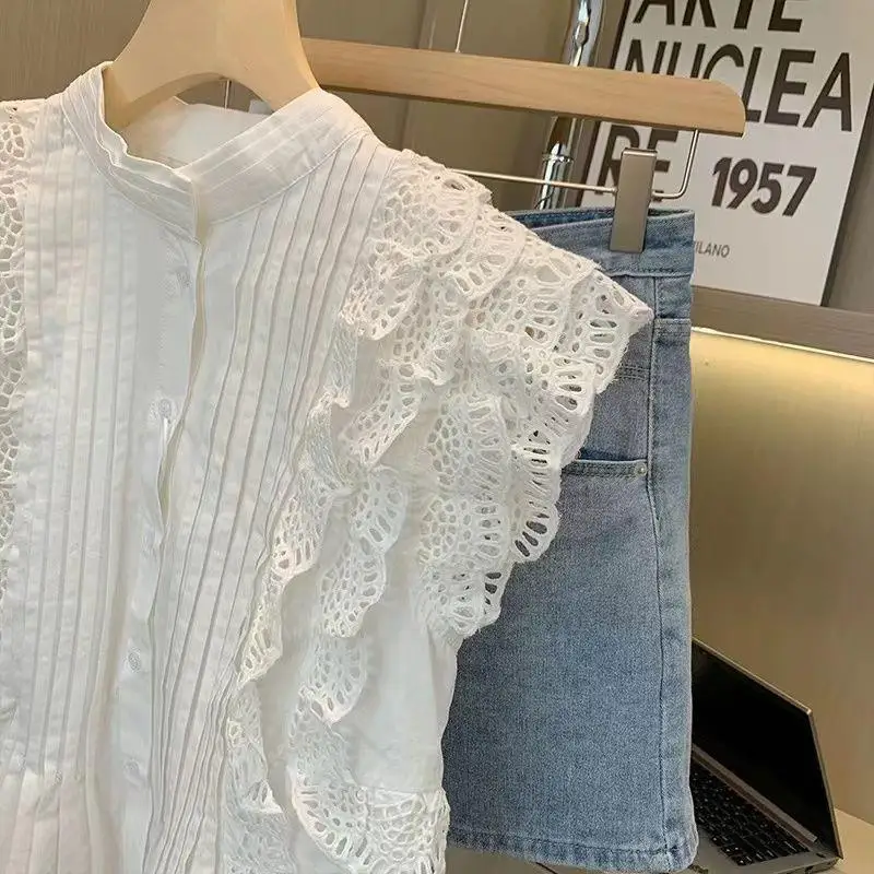 Blusas femininas de renda monocromática, tops de colete sem mangas, gola redonda, camisas de botão, moda, novo, primavera, verão, 2022