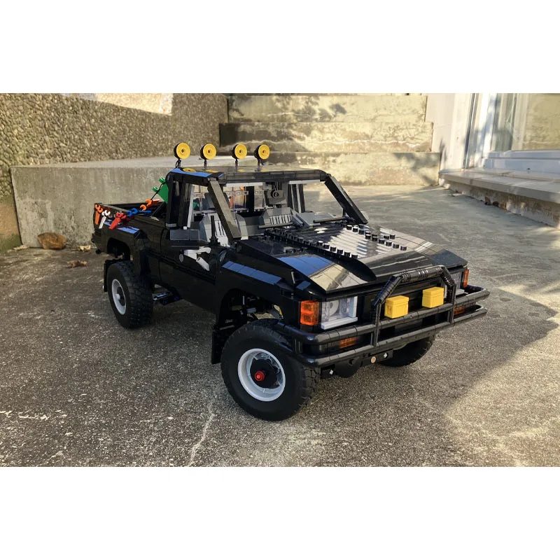 

MOC-238331 New Classic 4x4 Truck Sports Car Building Block Model 3208 Parts Boys' and Children's Birthday Building Toy Gift