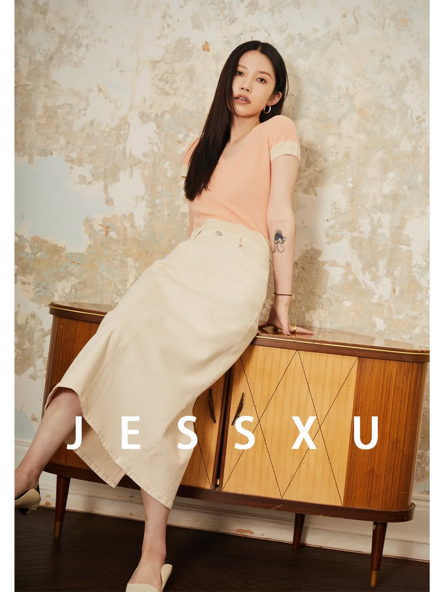 

Легко ароматизированная трикотажная футболка с V-образным вырезом, в стиле пэчворк, белая, из лензинга, для повседневной носки, летняя, модная