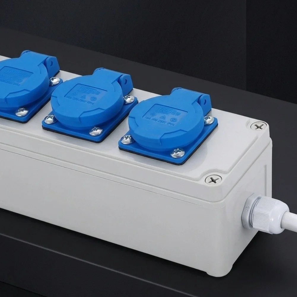 IP54 Wall Distributor 3 Gang 16A 220V Waterproof Socket Box ABS For EU For Schuko Outlet Power Distribution Construction