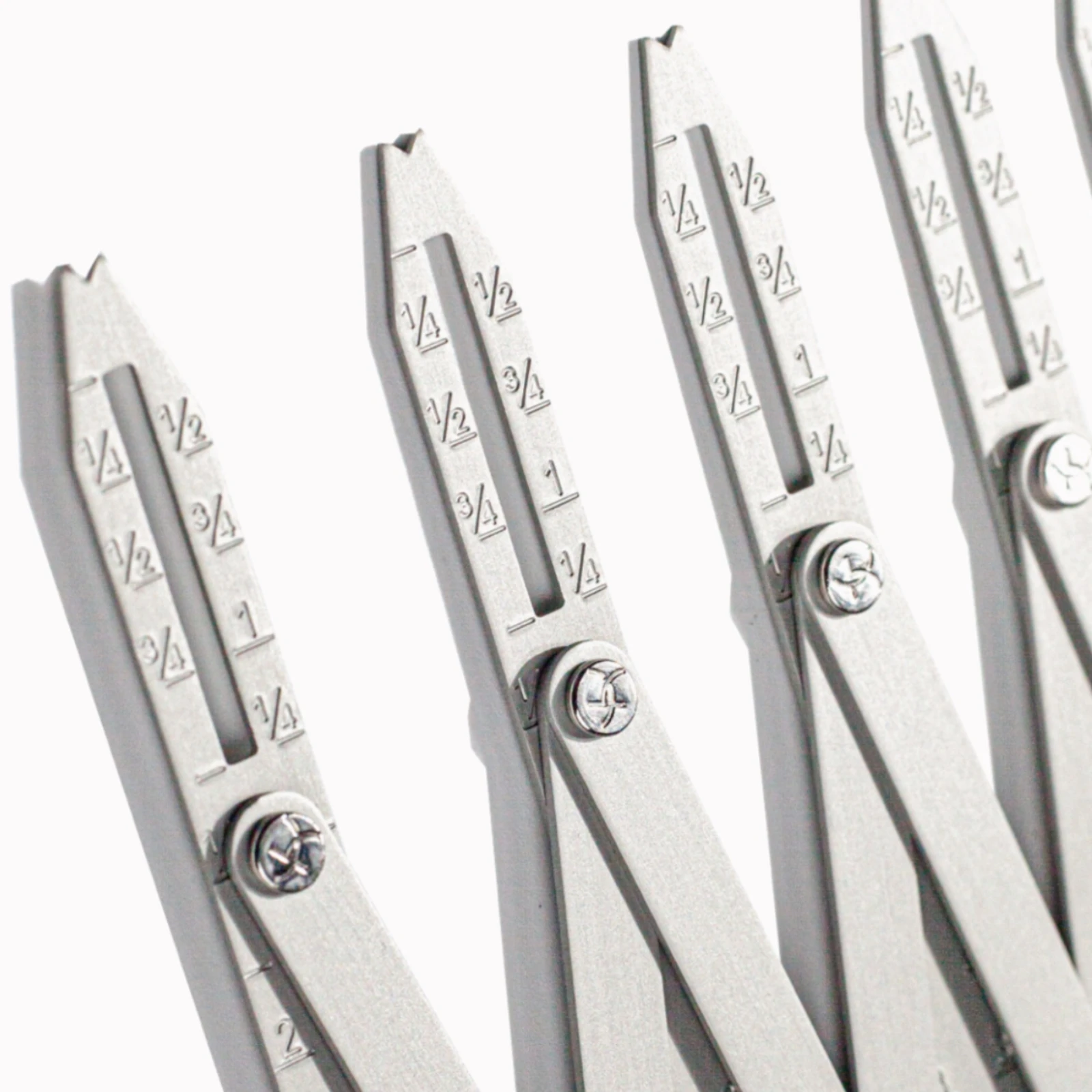 articulated-equal-spacing-ruler-adjustable-foldable-sewing-ruler-lightweight-for-sewers-garment-marking-curtain-installation