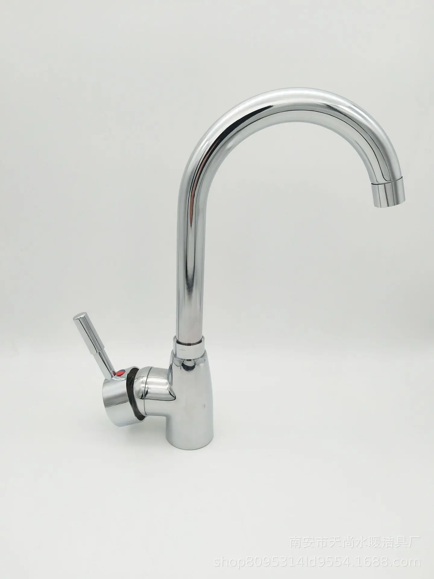 

Cold and hot water mixing valve Kitchen sink Vegetable basin faucet
