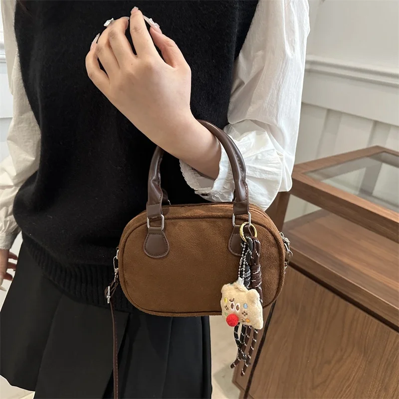 2025-nova-camurca-saco-de-boliche-feminino-versatil-bolsa-crossbody-saco-pequeno-quadrado-bolsa-artistica-sle-juventude-uso-diario