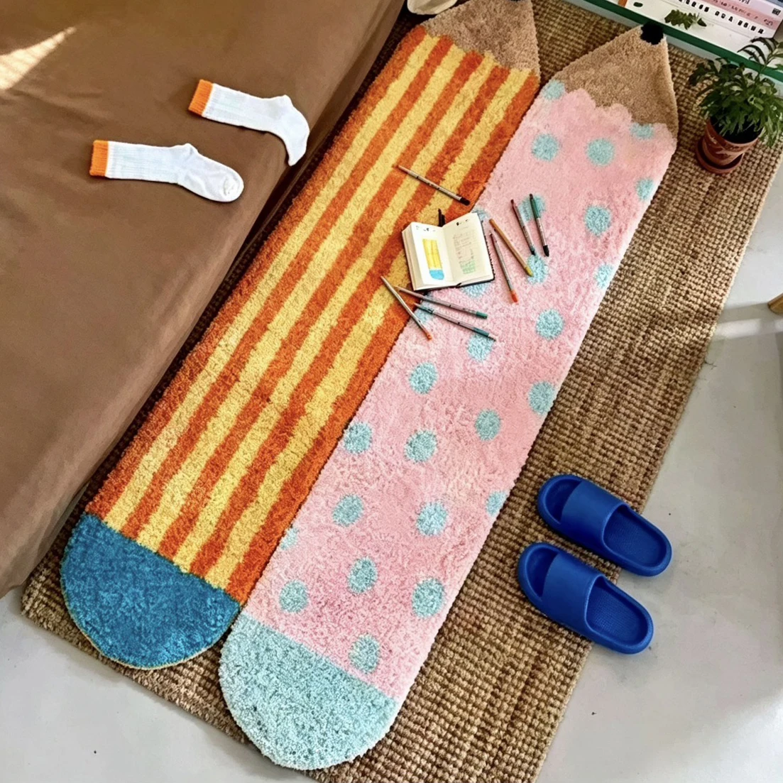Dopamine Colored Pencil Long Carpet Children's Room Bedroom Bedside Rug Machine Washable Anti-Slip Living Room Home Decor