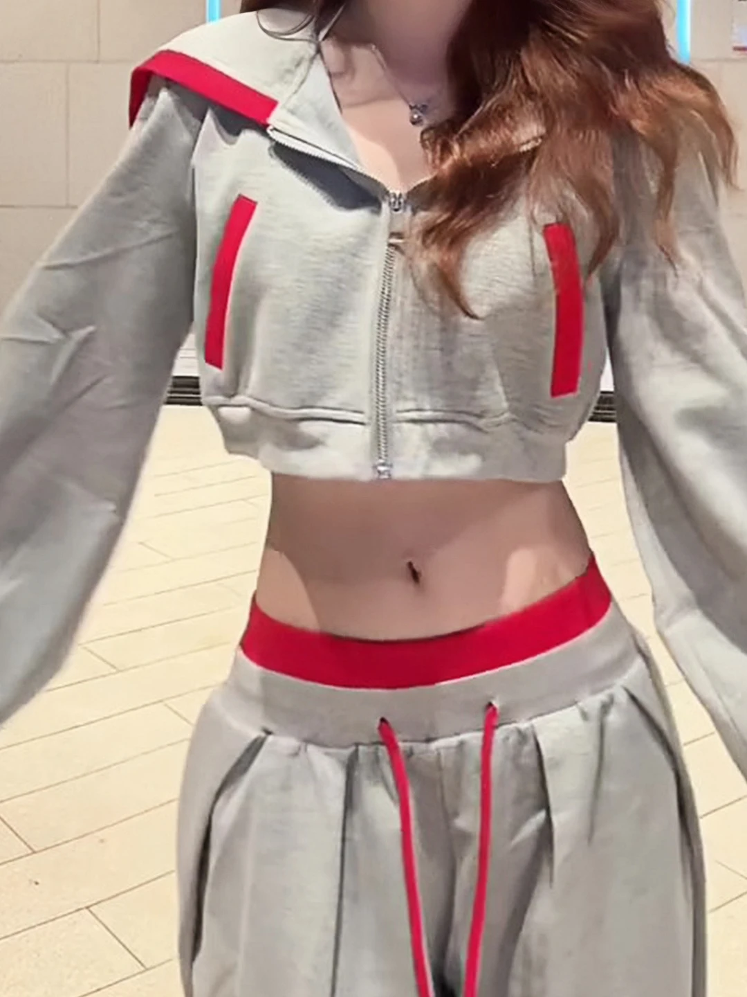 

Повседневный американский спортивный костюм для девушек: худи и широкие брюки, комплект из двух предметов, модная осенняя коллекция, свободный крой