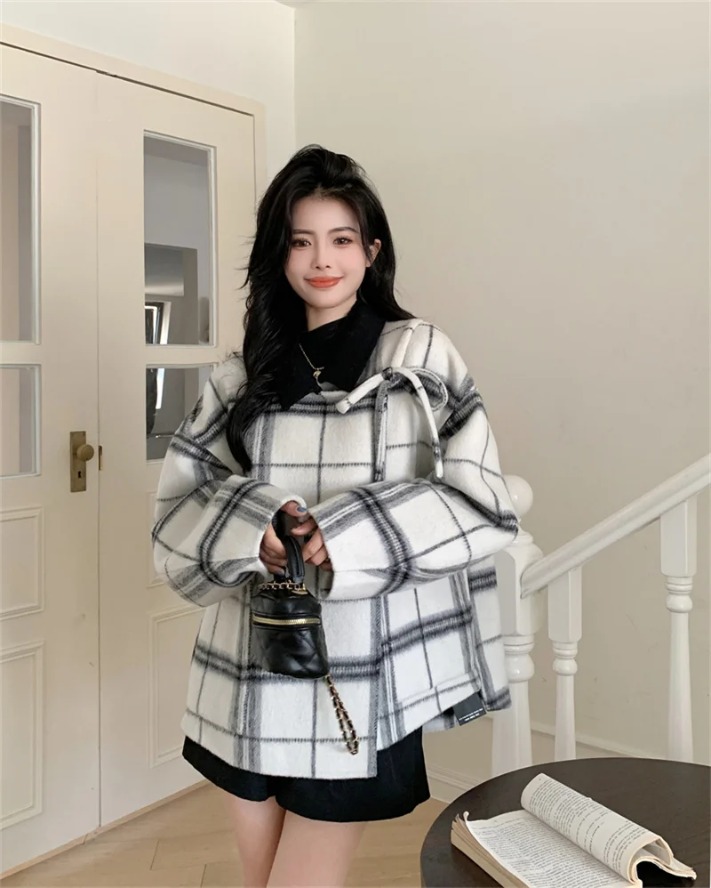 Design Sense Flip Collar Plaid Women's Winter High-end Sense Temperament Slimming Versatile Fashionable Woolen Jacket Commuting