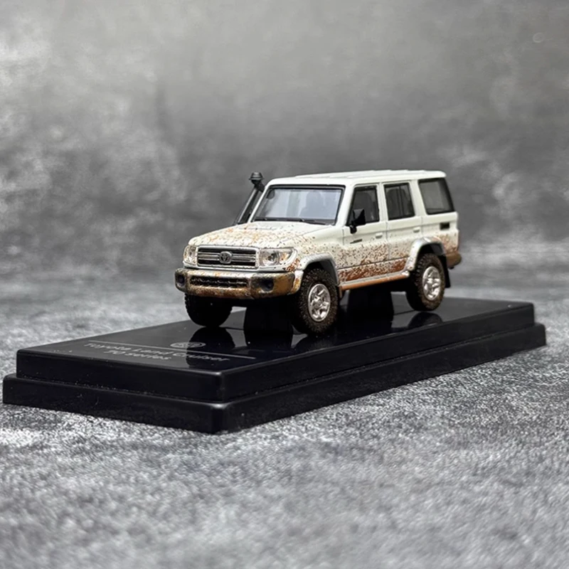 

PARA Diecast in stock 1:64 Scale LC76 Muddy Version Alloy Simulation Car Model Collection Gift Toy Static Display