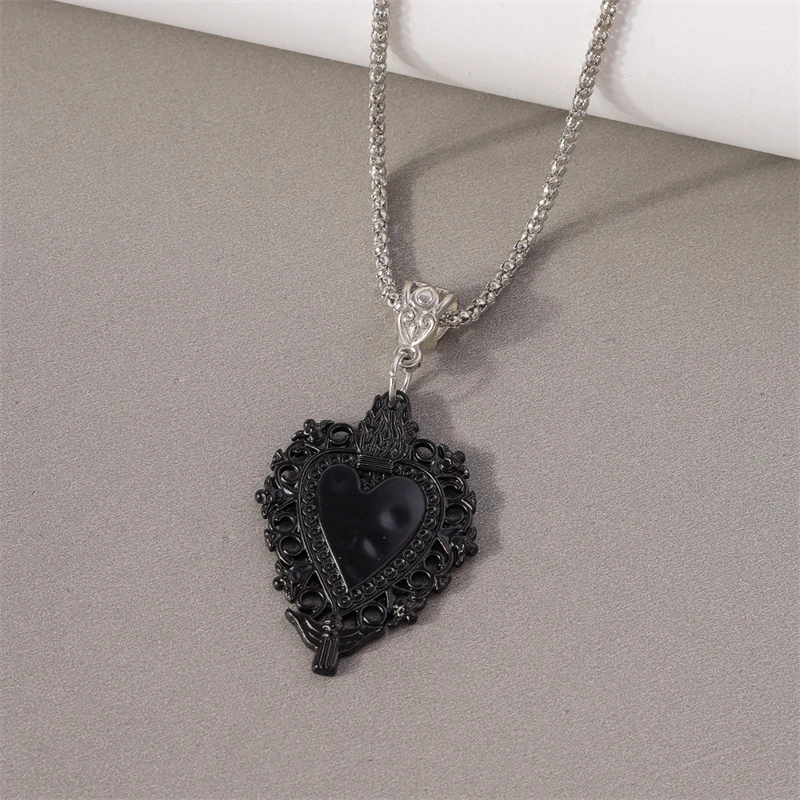 Modische Halskette mit Herzanhänger aus Legierung für Frauen und Mädchen, Party- und Festivalschmuck, Geschenke – Detail 4
