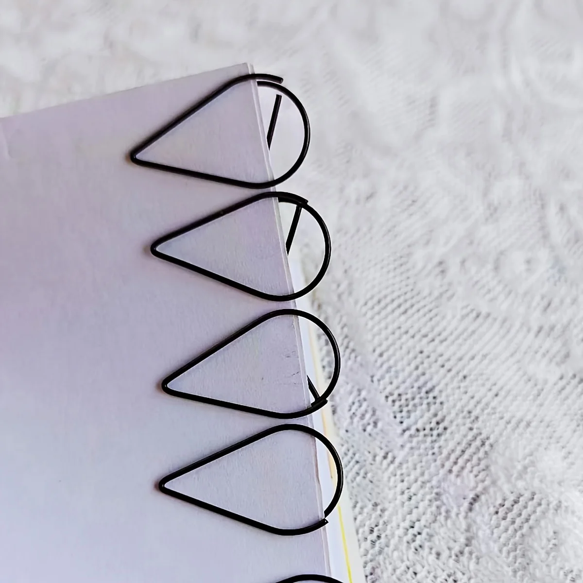 50Pcs Black Water Drop Paper Clips Aesthetic Metal Teardrop Bookmarks Minimalist Stationery for Office School Students