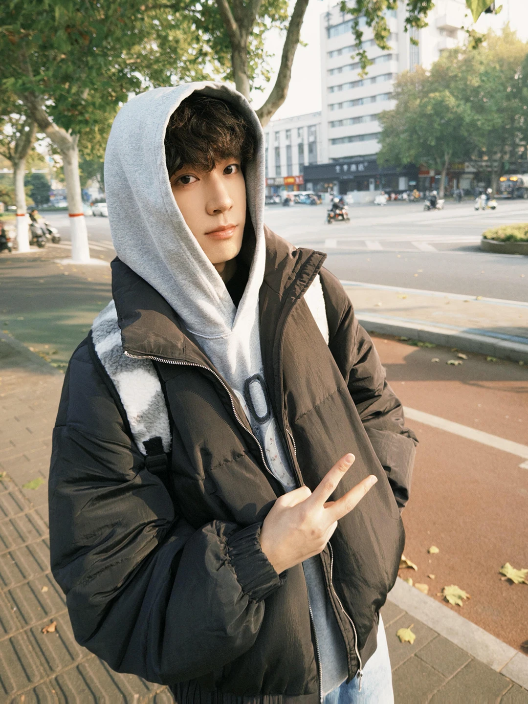 

Мужская зимняя утепленная куртка Cleanfit из хлопка с воротником-стойкой: теплая и модная верхняя одежда