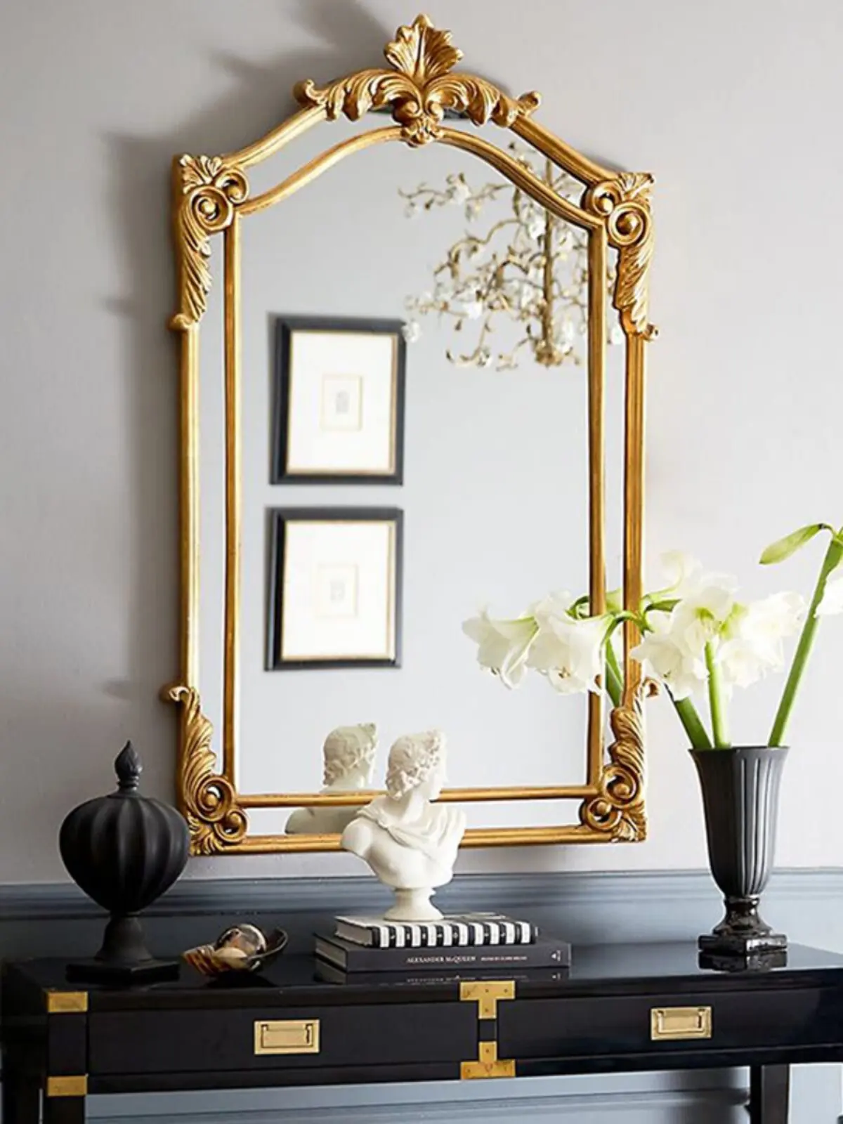 French retro bathroom mirror carved desktop vanity vanity mirror wall hanging European fireplace decorative mirror bathroom