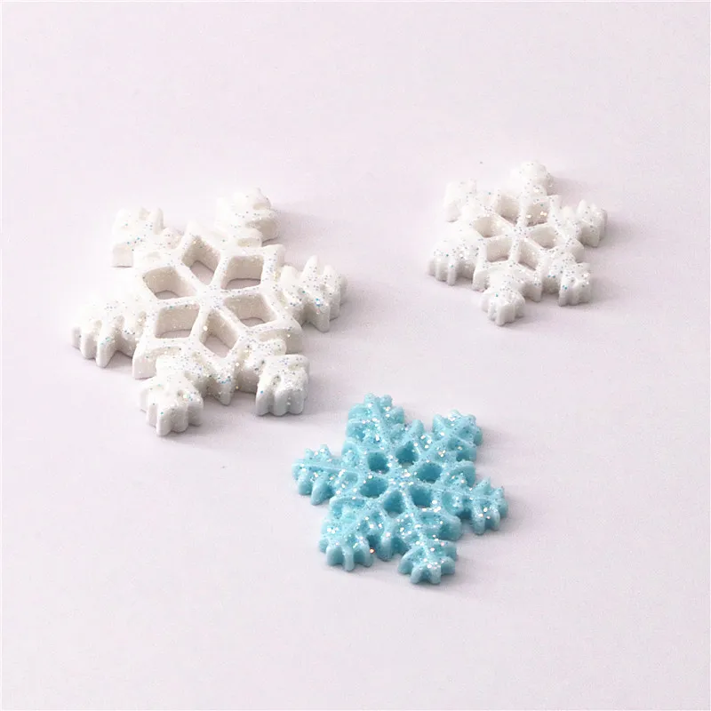 10-30pcs Glitter Resin Snowflake Flatback Cabochon gioielli fai da te/accessori per la decorazione di fermagli per capelli artigianali