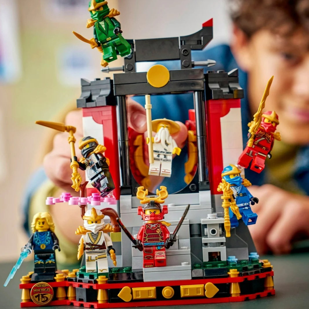 Em Estoque】LEGO ® NINJAGO ® Conjunto de Exibição do Personagem