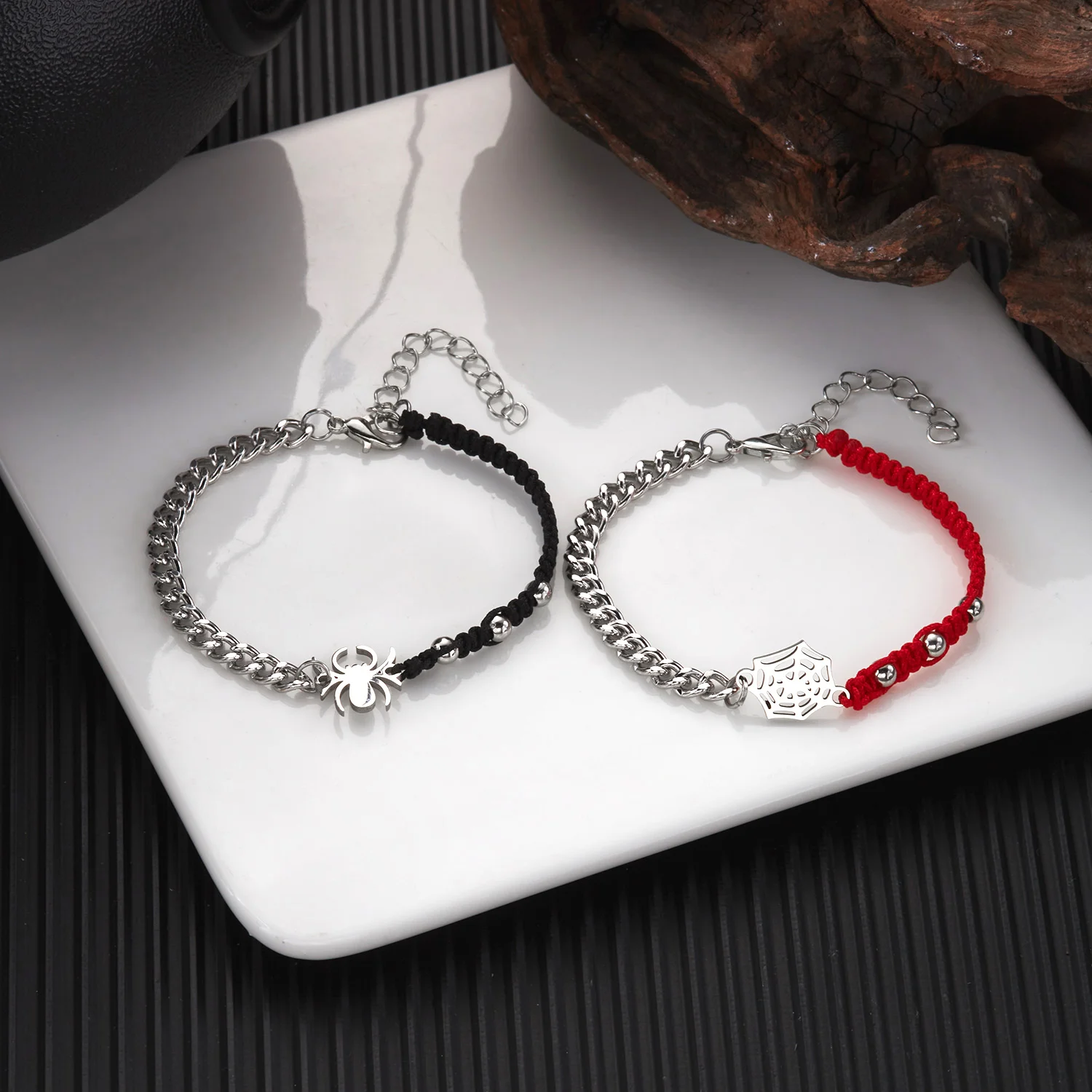 

Halloween Spider Web Spider Weaving Bracelet for Women Men Couples Friendship Spider Party ﻿Jewelry Gift