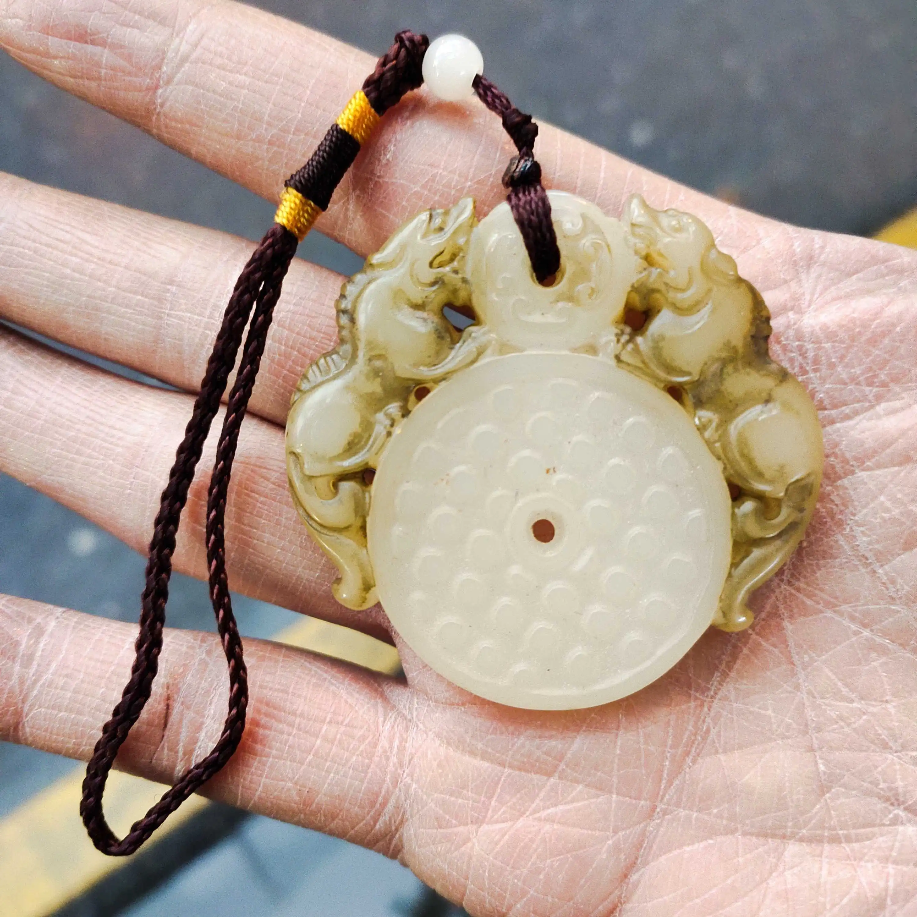 Miscellaneous collections, outer fabrics, double-sided carved Pixiu Ping An buckle pendant, handle key chain