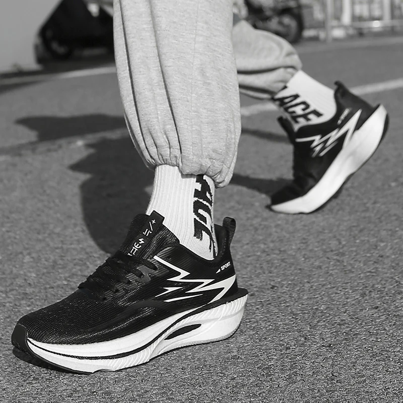 Women Shoes Sneakers female casual Mens Shoes tenis Luxury shoes Trainer Race Breathable Shoes fashion running Shoes for men view 6