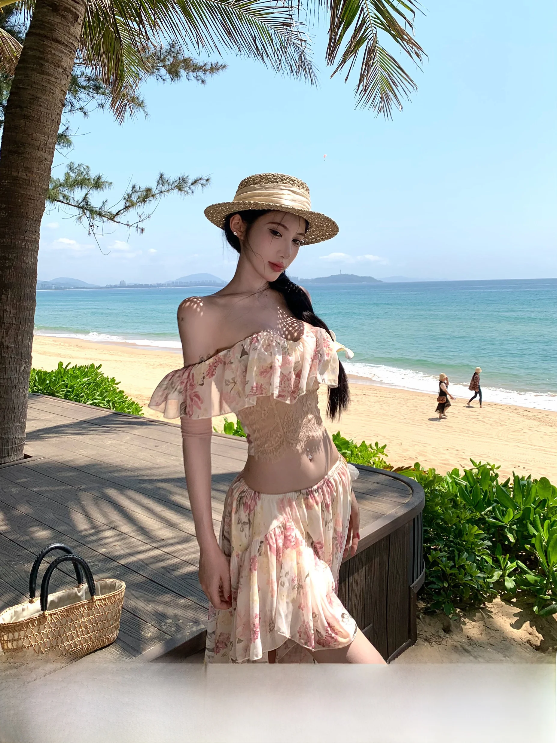 

Floral Print Halter Neck Crop Top And Skirt Set Women's Summer Vacation Style Breathable Short Sleeveless Fashion Ensemble