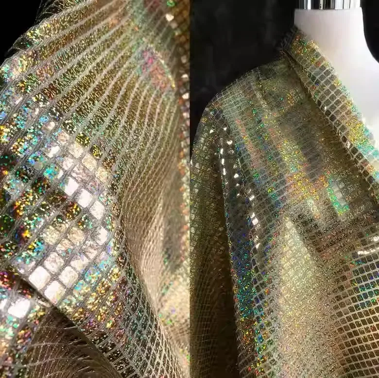 Evidenziatore in rete composita con glitter a specchio morbido, sfondo sfumato riflettente, tessuto di design, quadri magici