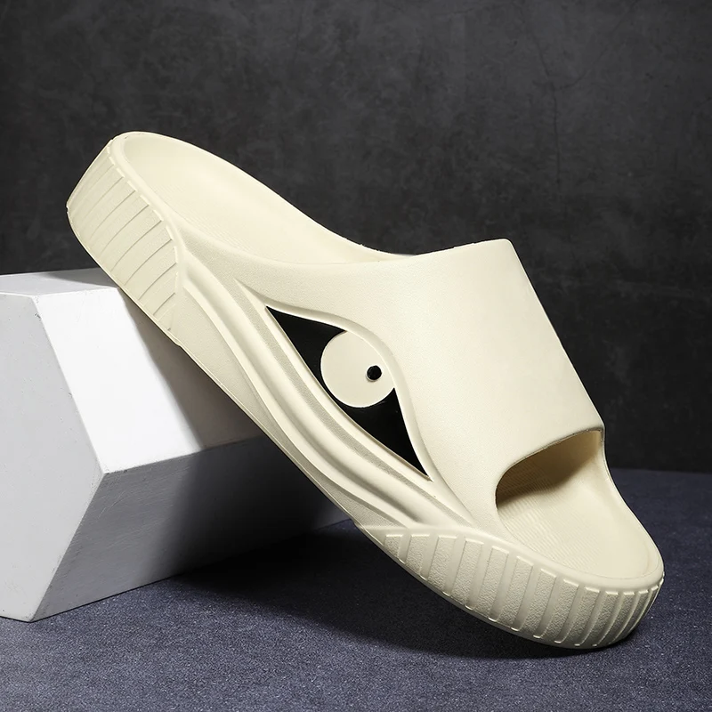 New Summer Sports Shoes One-Eyed Member Slippers For Men's Thick Sole Platform Slippers EVA Simple And Versatile Casual Beach