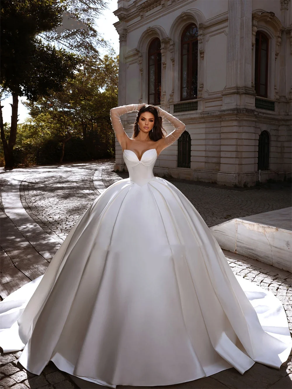 

Flavinke Customized Luxury Elegant Satin Off Shoulder Sweetheart Ball Gown Wedding Dresses Pleats Removable Sleeves Bridal Gowns