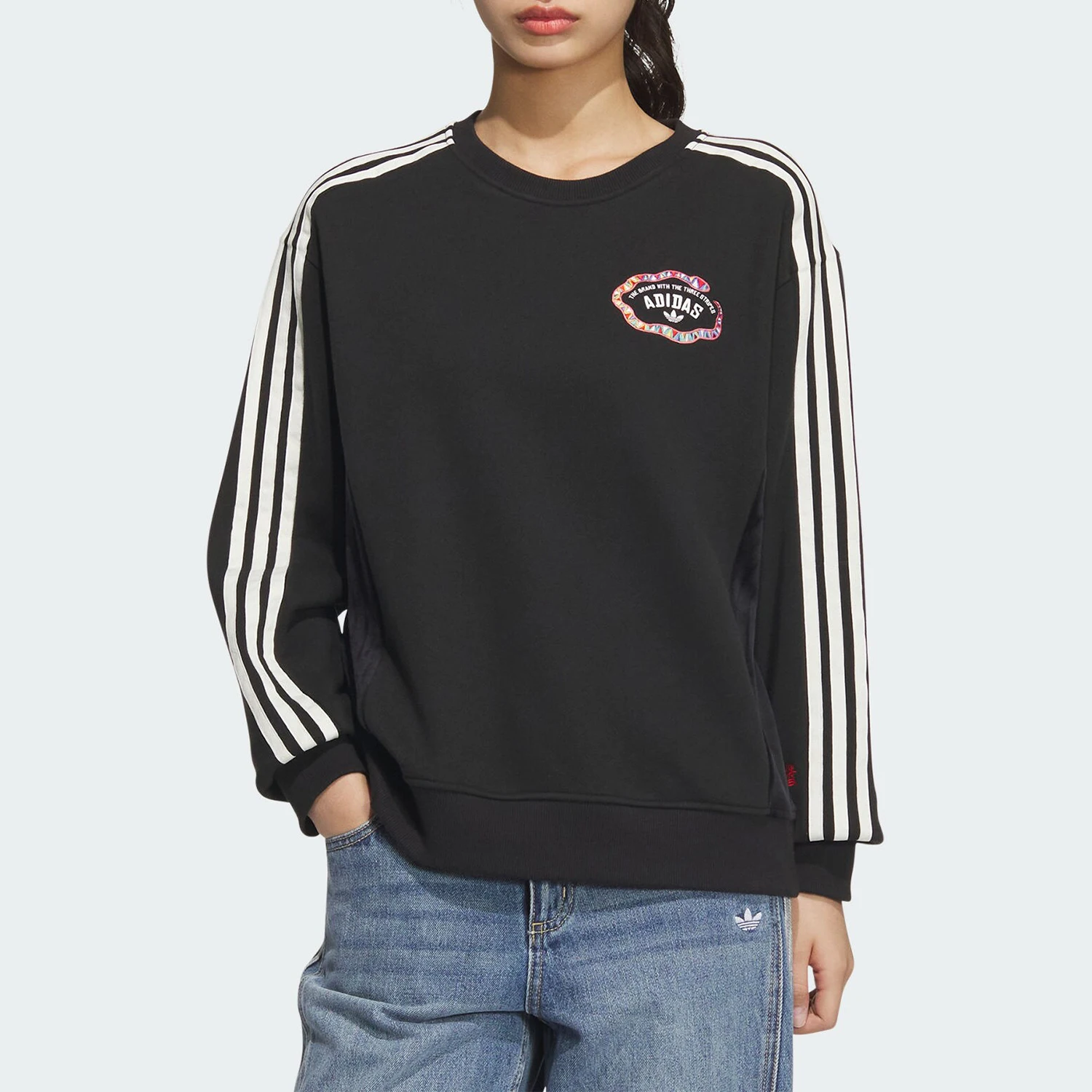 

Adidas genuine Originals Women's Sports Loose Round Neck Pullover JL8423