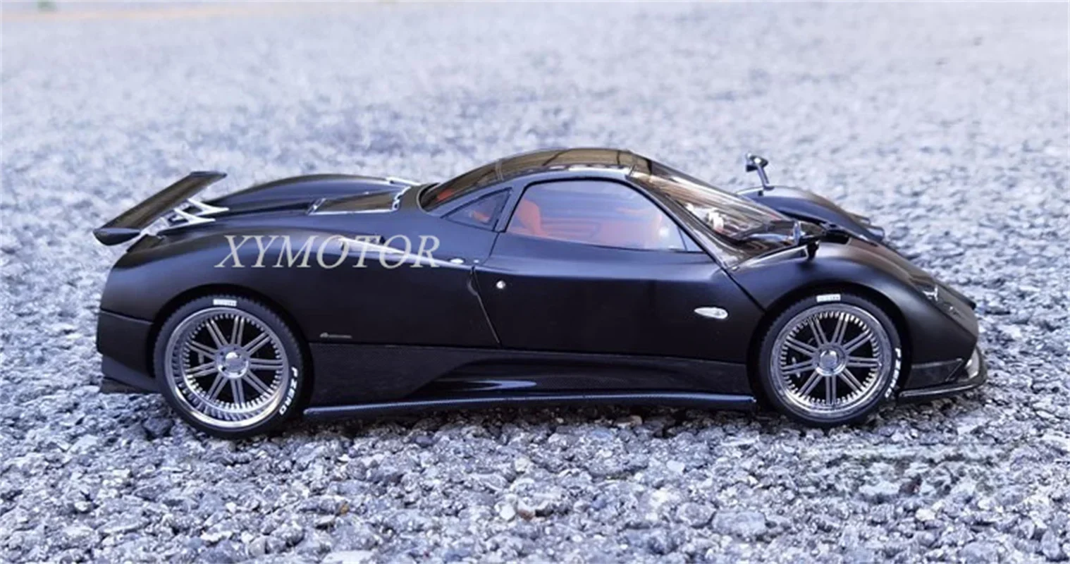 1/18 Almost Real GFor Pagani Zonda F 2005 Geneva Show Diecast Model Car Silver/Matte black gifts toys Hobby Collection Ornaments