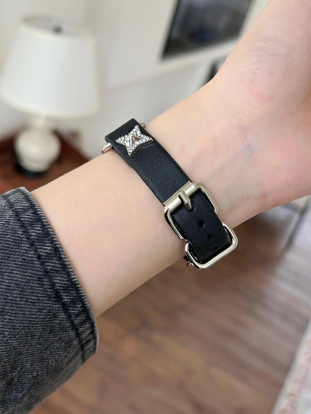 Slim new Leather loop For Apple Watch band women Series Ultra 10/9/8/7 40mm 41mm 42mm 44mm 45mm 46mm Strap